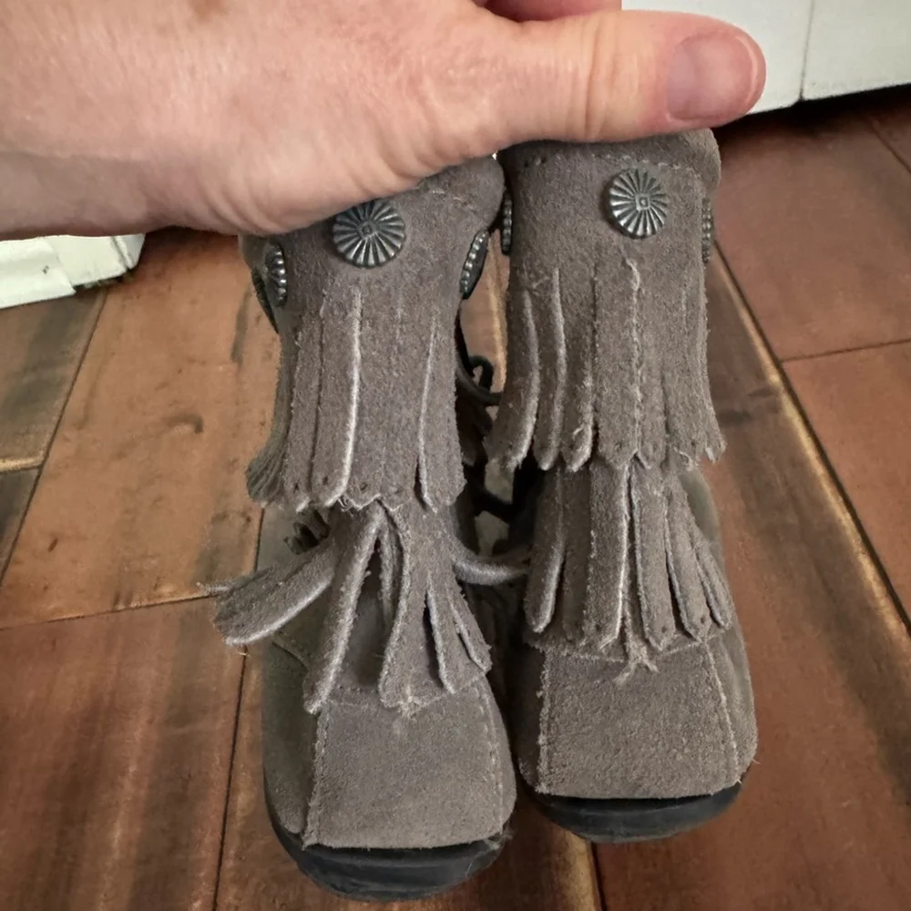 Minnetonka Suede Fringe Ankle Boots Boho Western Women’s 7.5
